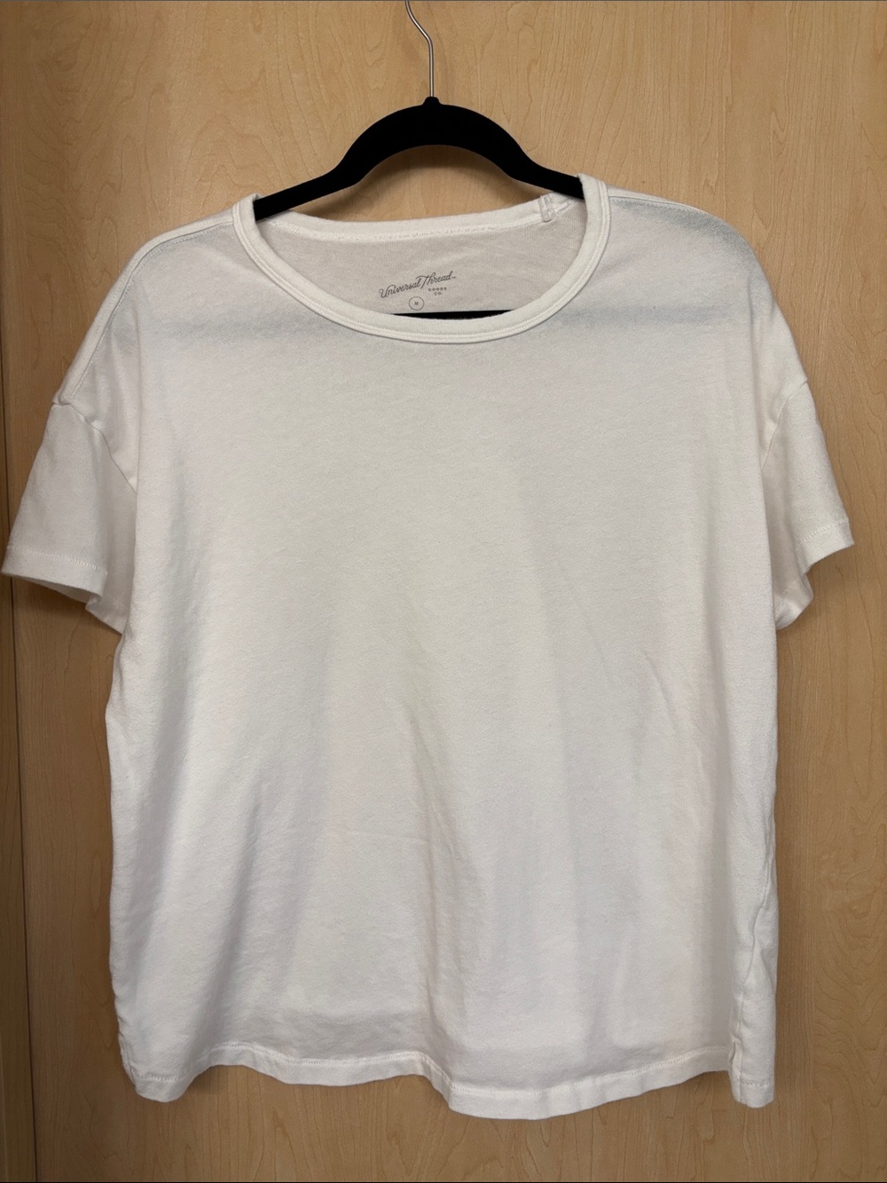 Universal Thread Medium White Cotton Tee